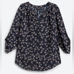 Morey Split Neck 3/4 Sleeve Blouse
S | Navy